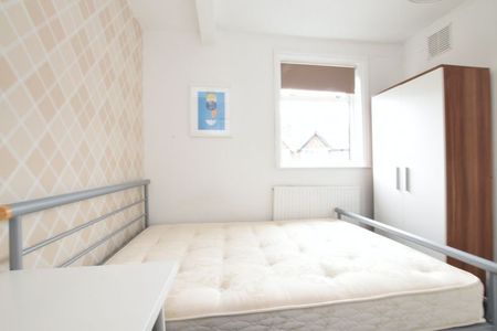 15 Arnesby Road, NG7 2EA, NOTTINGHAM - Photo 5