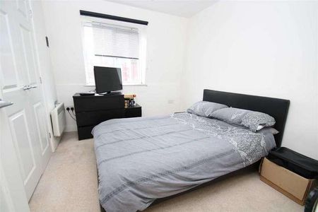 Ushers Court, Trowbridge, BA14 - Photo 2