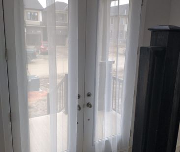 For Lease - 3 Weylie Street, Hamilton, Ontario - Photo 4