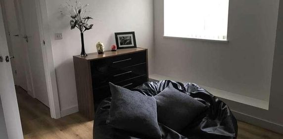 Swinton Hall Road, Pendlebury, M27 - Photo 2