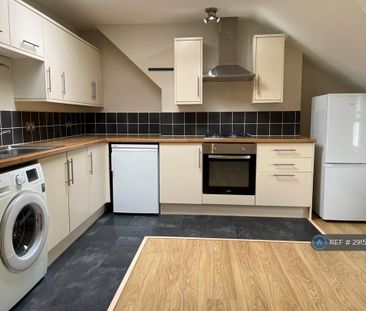 2 bedroom flat to rent - Photo 3