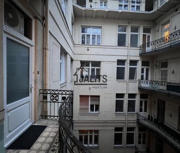 Kiadó felújított lakás - Budapest V. kerület - Photo 2