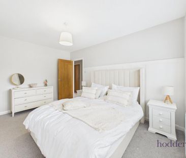 3 bedroom semi-detached house to rent - Photo 5