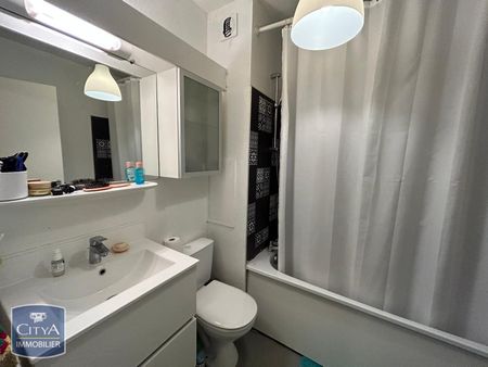 Location Appartement 2 pièces 49m² LYON 8ème - Photo 5