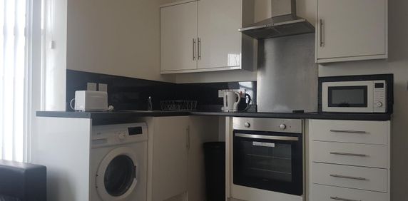 Flat 2 - Photo 2