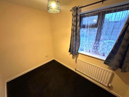 4 bedroom detached house to rent - Photo 4