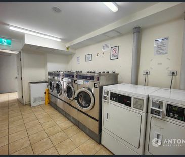 Fully Furnished Studio in Prime North Melbourne Location - Photo 5