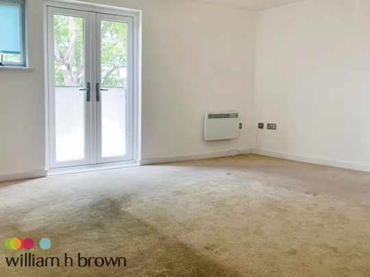 Loxford Road, Barking - Photo 1