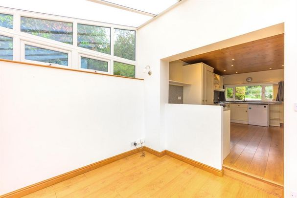 4 bedroom semi-detached house to rent - Photo 1