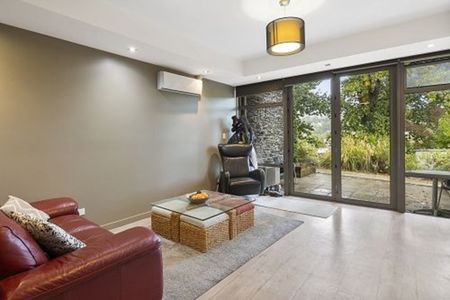 Sunny Secure and Serene - Photo 5