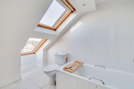 4 bedroom terraced house to rent - Photo 5