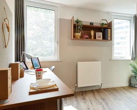 Platinum Studio - Photo 5