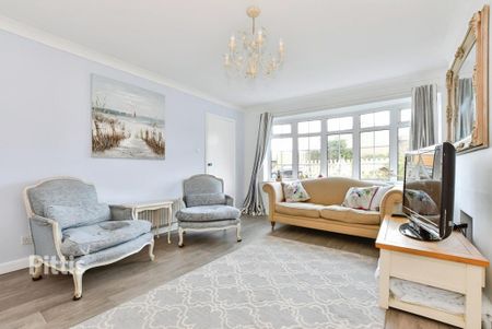 2 bedroom detached bungalow to rent - Photo 3