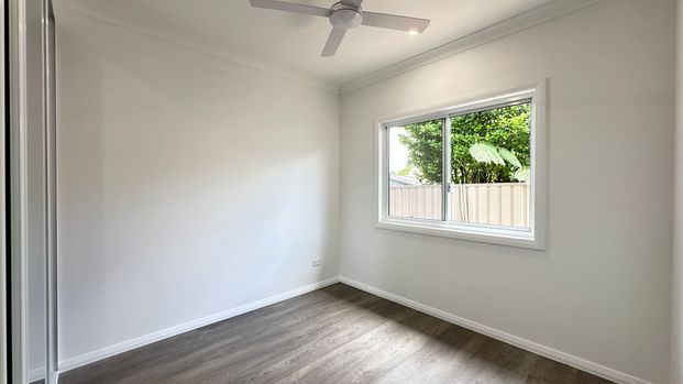 Brand New 2 X Bedroom Granny Flat in a Great Macquarie Fields Location !!!! - Photo 1