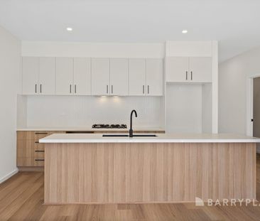 Brand New, Low-Maintenance Living in a Prime Location - Photo 5
