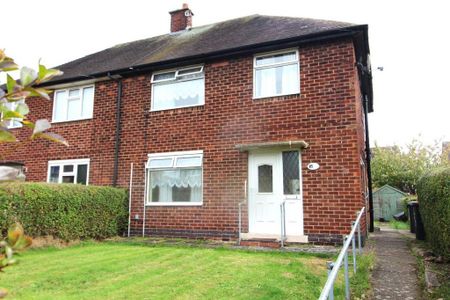 3 bedroom semi-detached house to rent - Photo 5