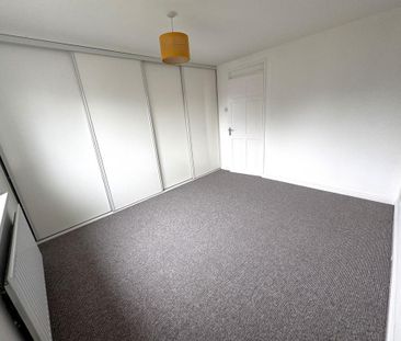 3 bedroom end of terrace house to rent - Photo 6