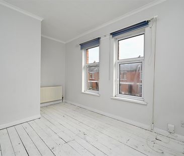 19 Ebor Drive, Belfast, BT12 6NR - Photo 4