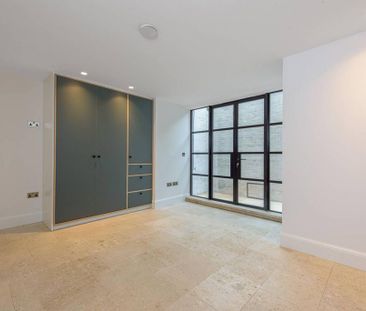 3 bedroom flat to rent - Photo 3