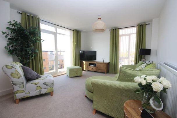 2 bedroom apartment to rent - Photo 1