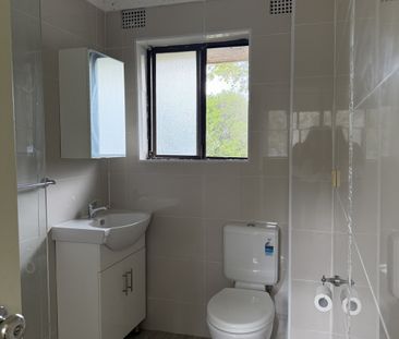 Split Level Unit - well appointed - Photo 4