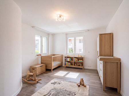Neu renovierte 4.5-Zimmer-Elegantwohnung mit eigenem Parkplatz, Bubendorf - Photo 3