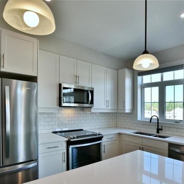 For Lease - 183 Courtland Street, Blue Mountains, Ontario - Photo 1