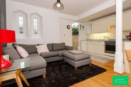 Ashlar Court, Creighton Avenue, N2 - Photo 3