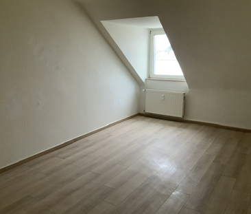 Gemütliche Dachgeschosswohnung in Krefeld ab sofort zu haben - Photo 1