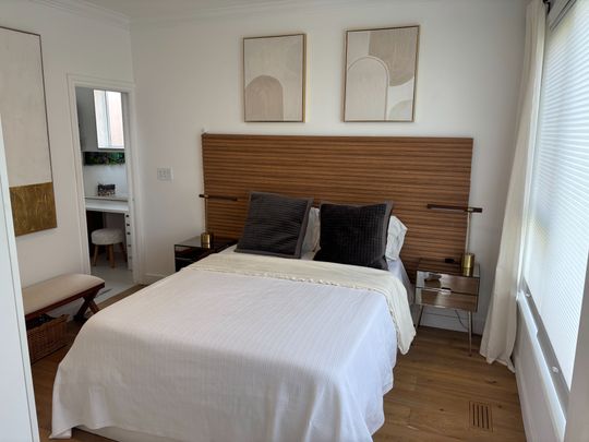 For Lease - 534 MARINERS Way, Collingwood, Ontario - Photo 1