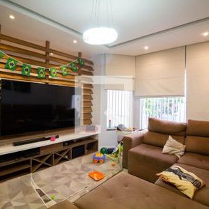 Casa para alugar com 250m², 3 quartos e 5 vagas - Foto 1