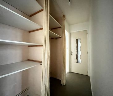 Location Appartement 1 pièce 38m² - Photo 6