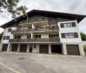 Spacious and view of the countryside - Photo 2