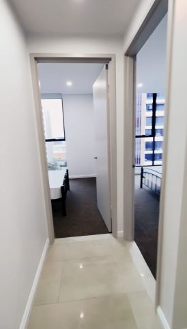 126 Banks Avenue, Sydney - Photo 5