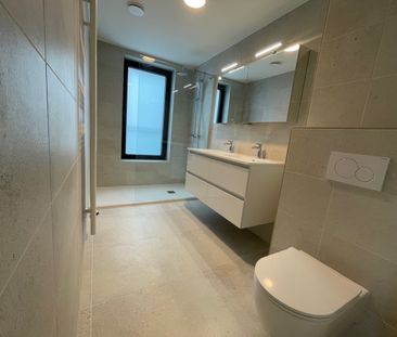 Luxe aan de Zeedijk: Prachtig 2-Slaapkamer Hoekappartement in Blank... - foto 5
