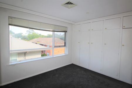 Affordable Caulfield North Opportunity - Photo 3