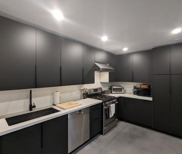 For Lease - 117 Glenlake Boulevard, Collingwood, Ontario - Photo 1