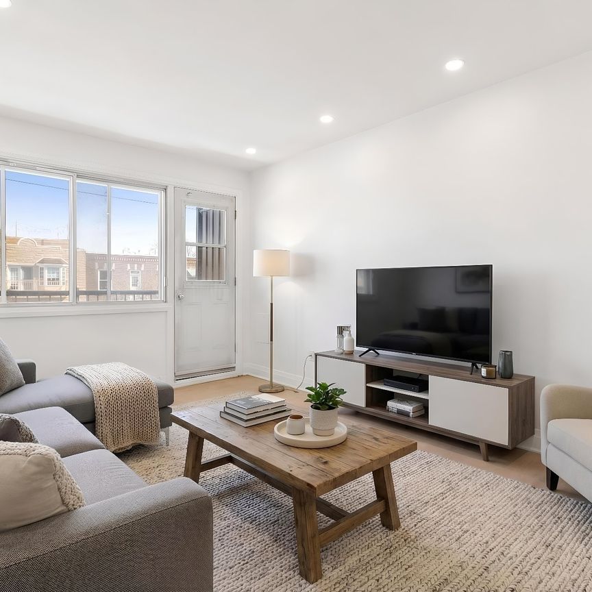7220 Av. De Chateaubriand, #35 - Photo 1