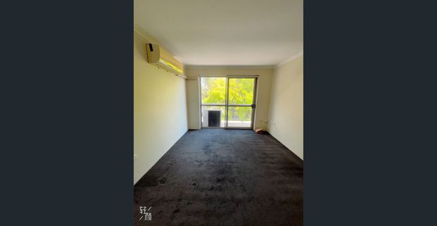 ✨ Modern Furnished 2-Bedroom Apartment in Rosebery | Prime Location | Easy Access to UNSW & USYD - Photo 1