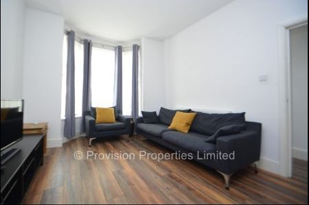 2 Bedroom Properties in Hyde Park - Photo 3