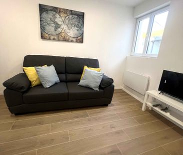 3 pièces - Meublé - 48,12 m² - 1er étage - Colocation non autorisée - Photo 1