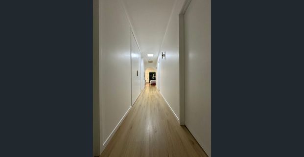 Fully furnished refined elegance with exceptional outlook. 1 Year lease only - Photo 1