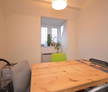 3 bedroom apartment to rent - Photo 3