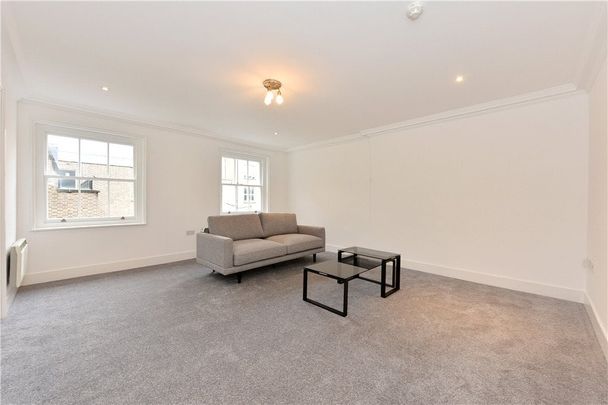 2 bedroom conversion flat with 1 reception and 2 bathrooms in Marylebone, W1U - Photo 1