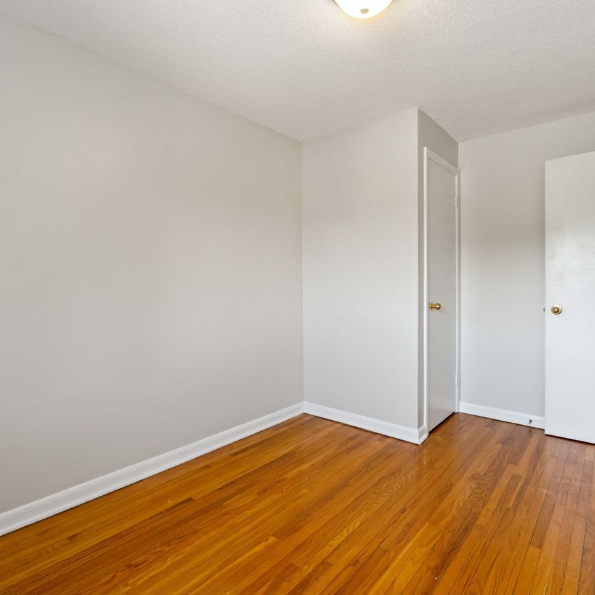 3Bed/1Bath Semi-Detached - Photo 1