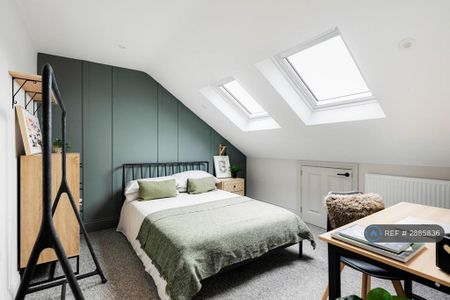 1 bedroom in a house share to rent - Photo 5