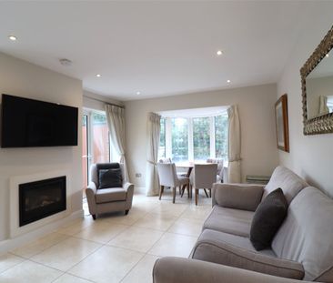 Detached Bungalow, Shrewsbury, Ballsbridge, Dublin 4 - Photo 2