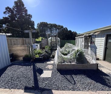 Sunny and stylish - Photo 3