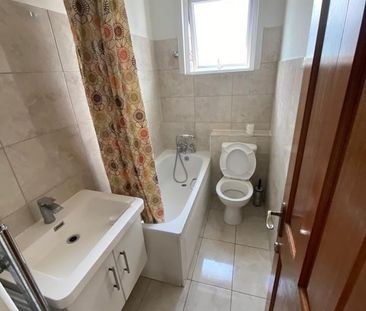 Room in a Shared House, Britannia Road, IG1 - Photo 1