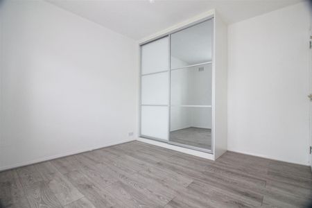 Star Road, Uxbridge - Photo 3